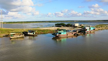 Con Vanh – der unberührte und neue Reiseort in Thai Binh - ảnh 1